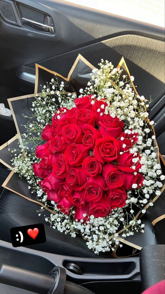 2 Dozen Roses Bouquet (24Qty)